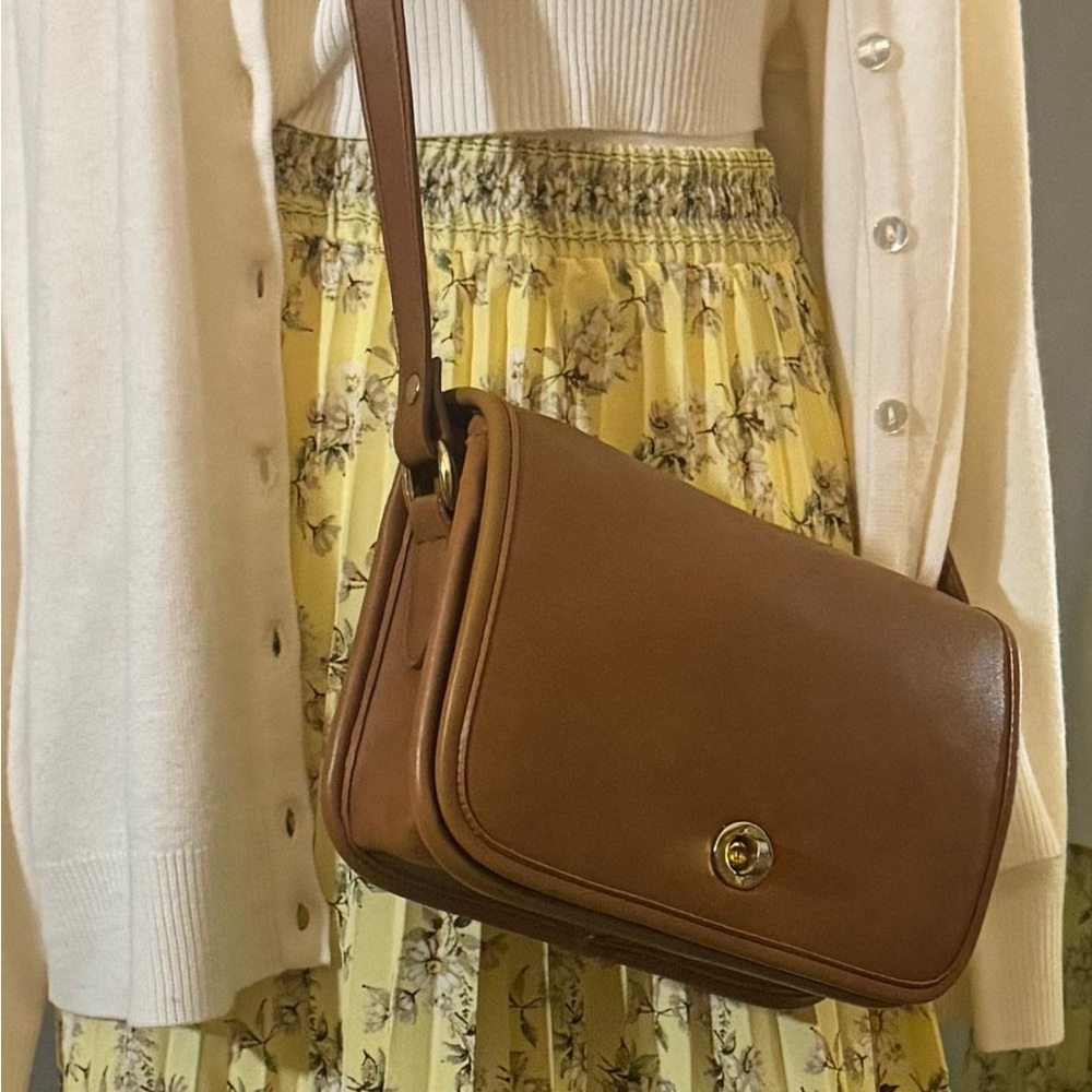 Coach Creed Dinky Double Strap -
Rare | Vintage